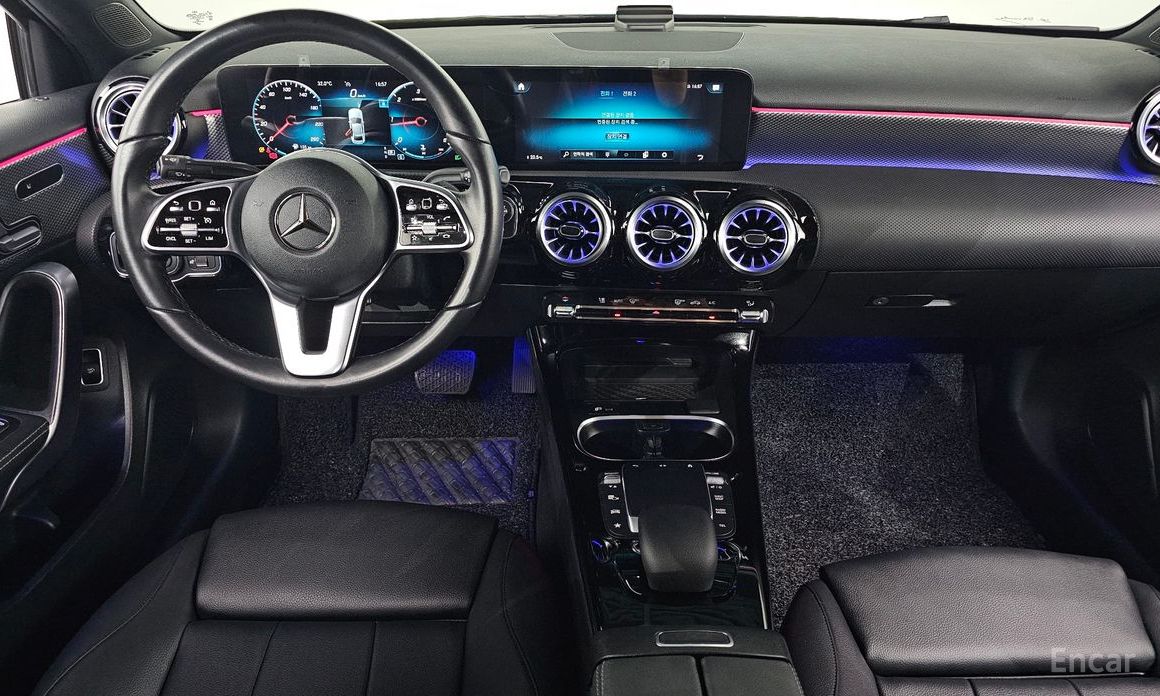 Mercedes-Benz A-Class W177A200d SEDAN №8
