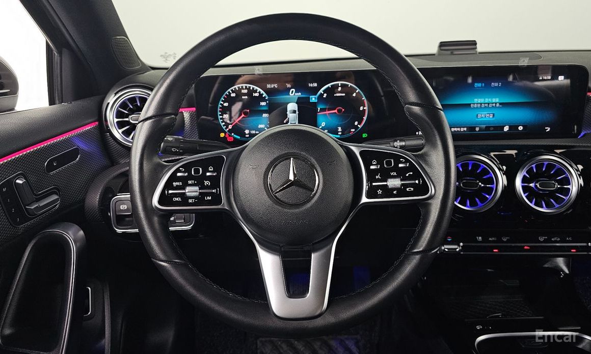 Mercedes-Benz A-Class W177A200d SEDAN №14
