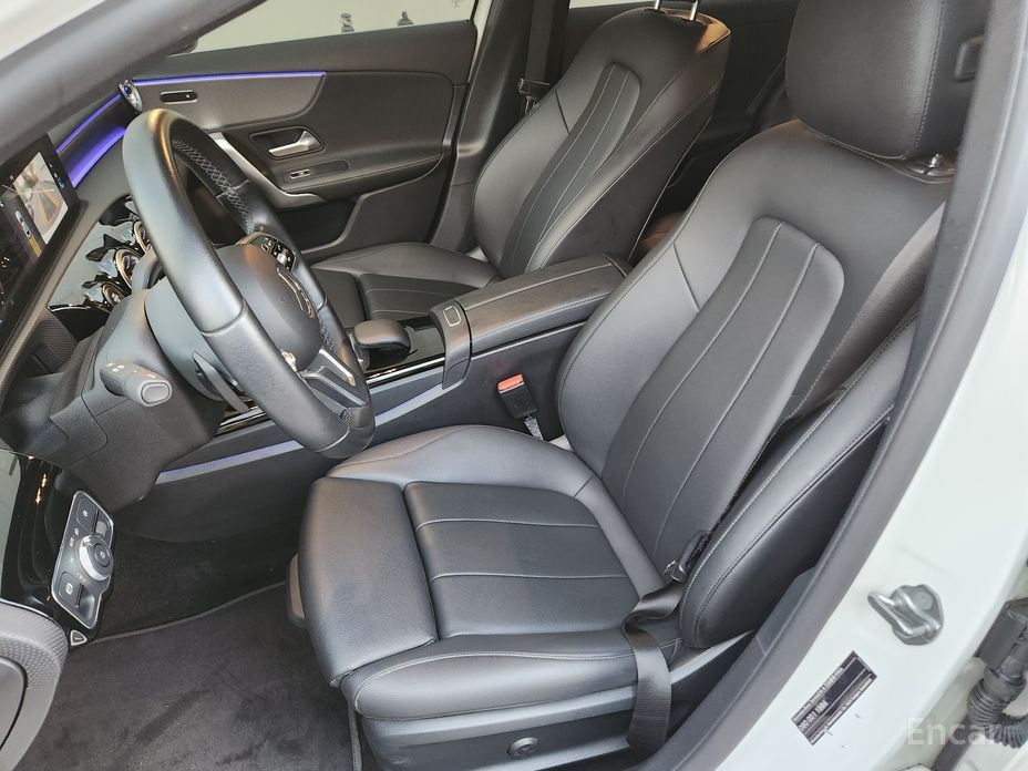 A-Class W177A200d SEDAN 17