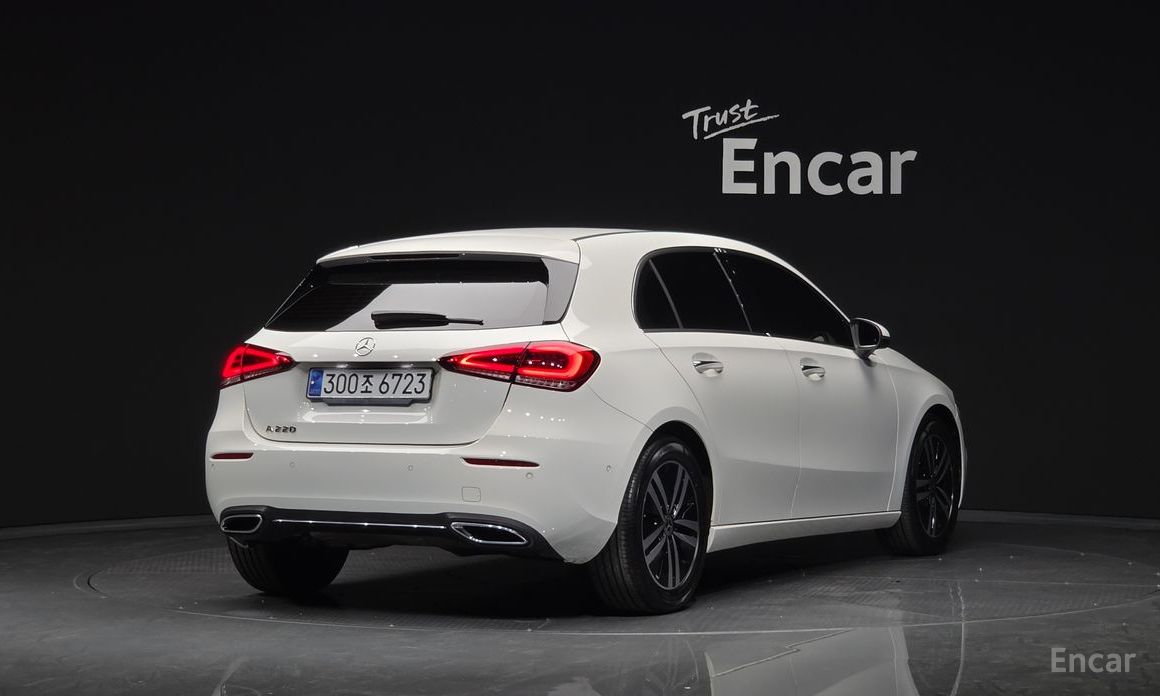 A-Class W177A220 Hatchback 3