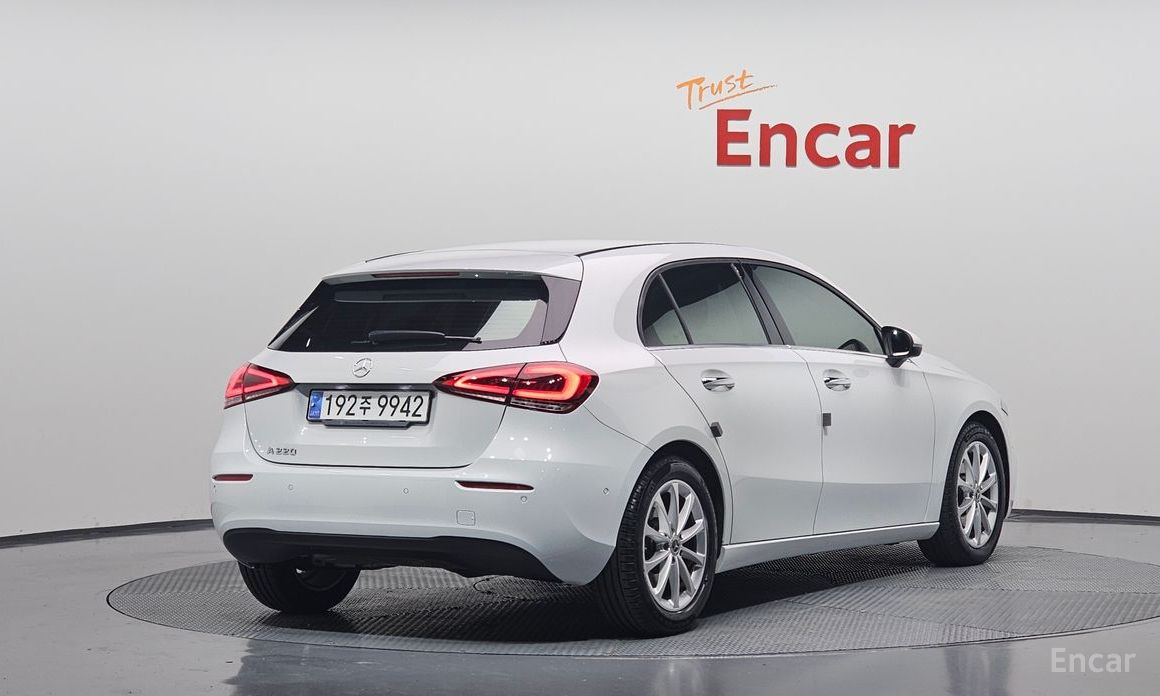 Mercedes-Benz A-Class W177A220 Hatchback №3