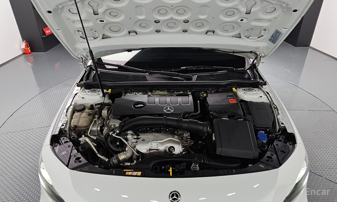 Mercedes-Benz A-Class W177A220 Hatchback №7