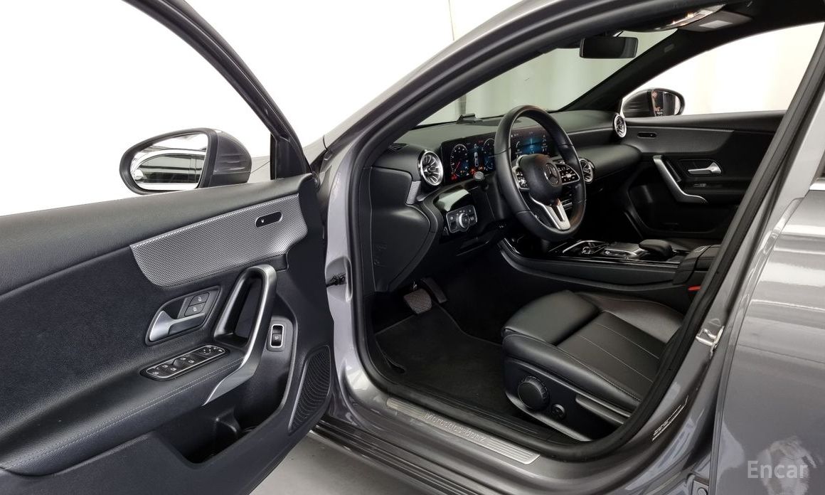 Mercedes-Benz A-Class W177A220 SEDAN №11