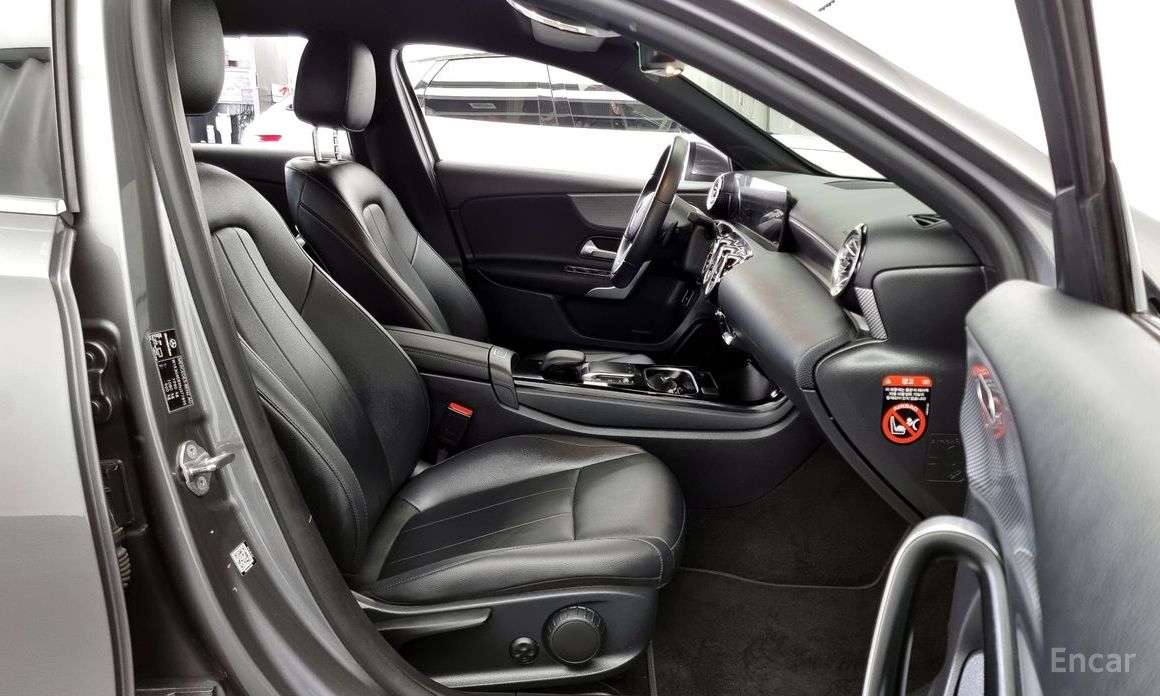 Mercedes-Benz A-Class W177A220 SEDAN №12
