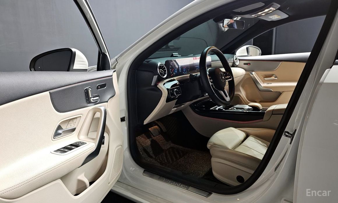 A-Class W177A220 SEDAN 13