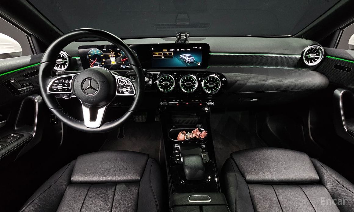 A-Class W177A220 SEDAN 8