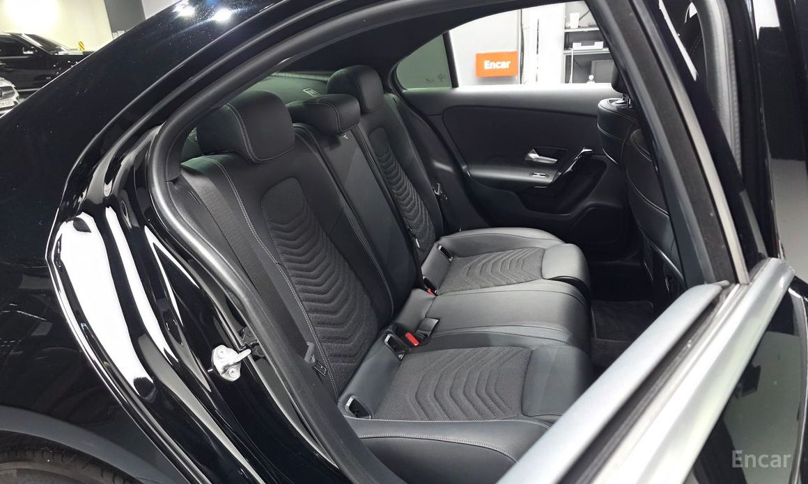 A-Class W177A220 SEDAN 11