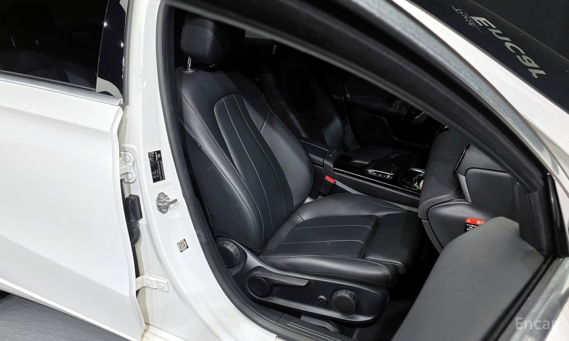 Mercedes-Benz A-Class W177A220 SEDAN №13