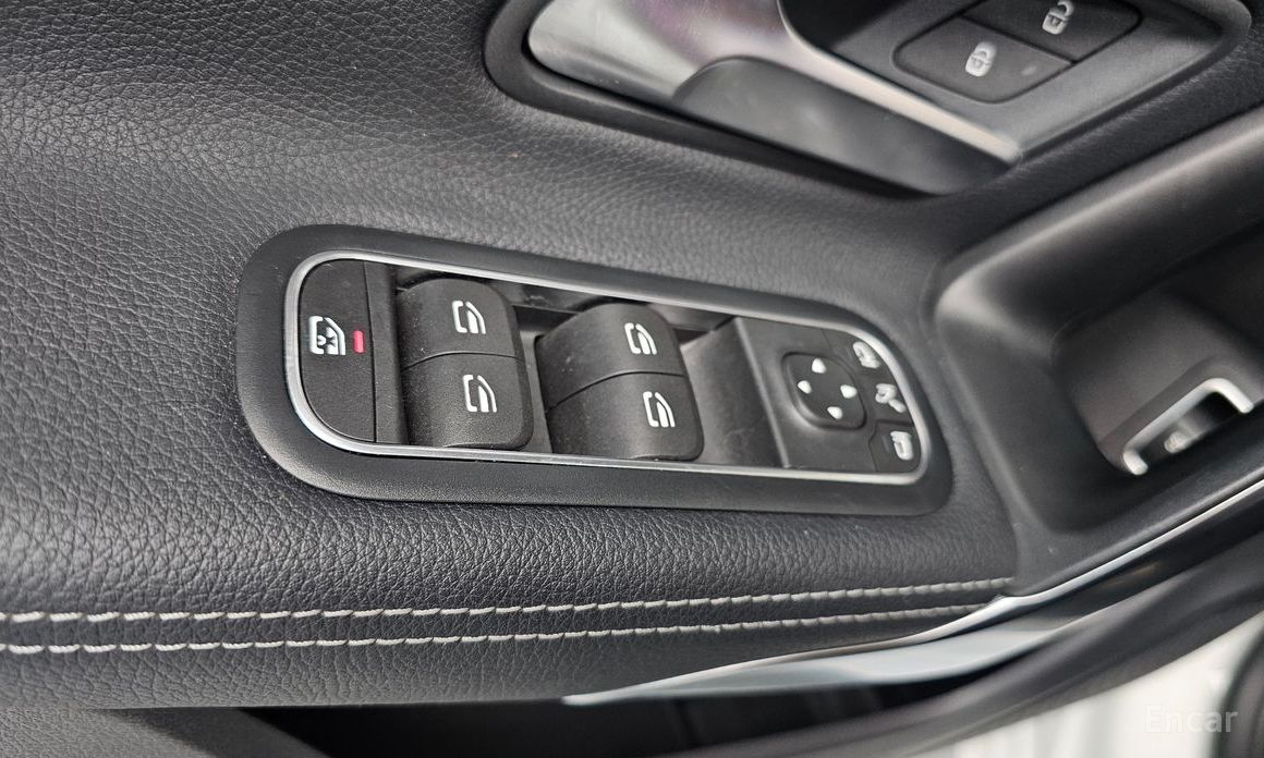 Mercedes-Benz A-Class W177A220 SEDAN №18