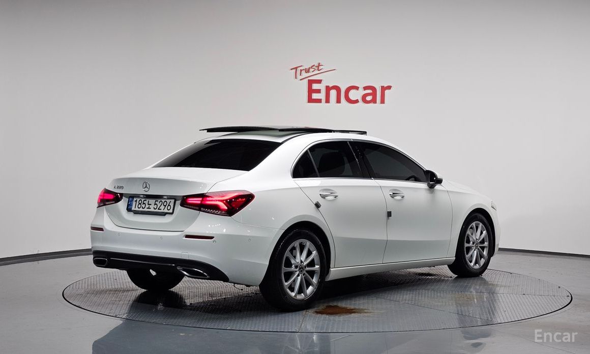 Mercedes-Benz A-Class W177A220 SEDAN №2