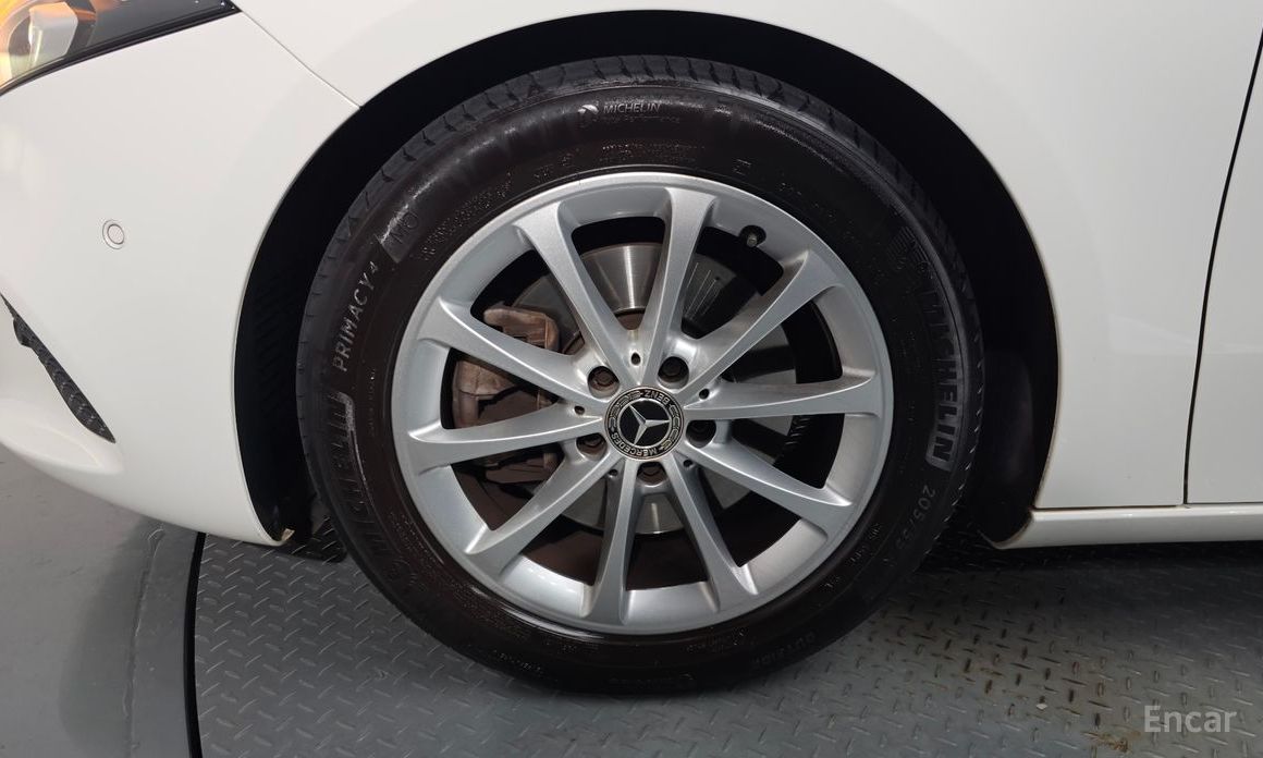 Mercedes-Benz A-Class W177A220 SEDAN №5