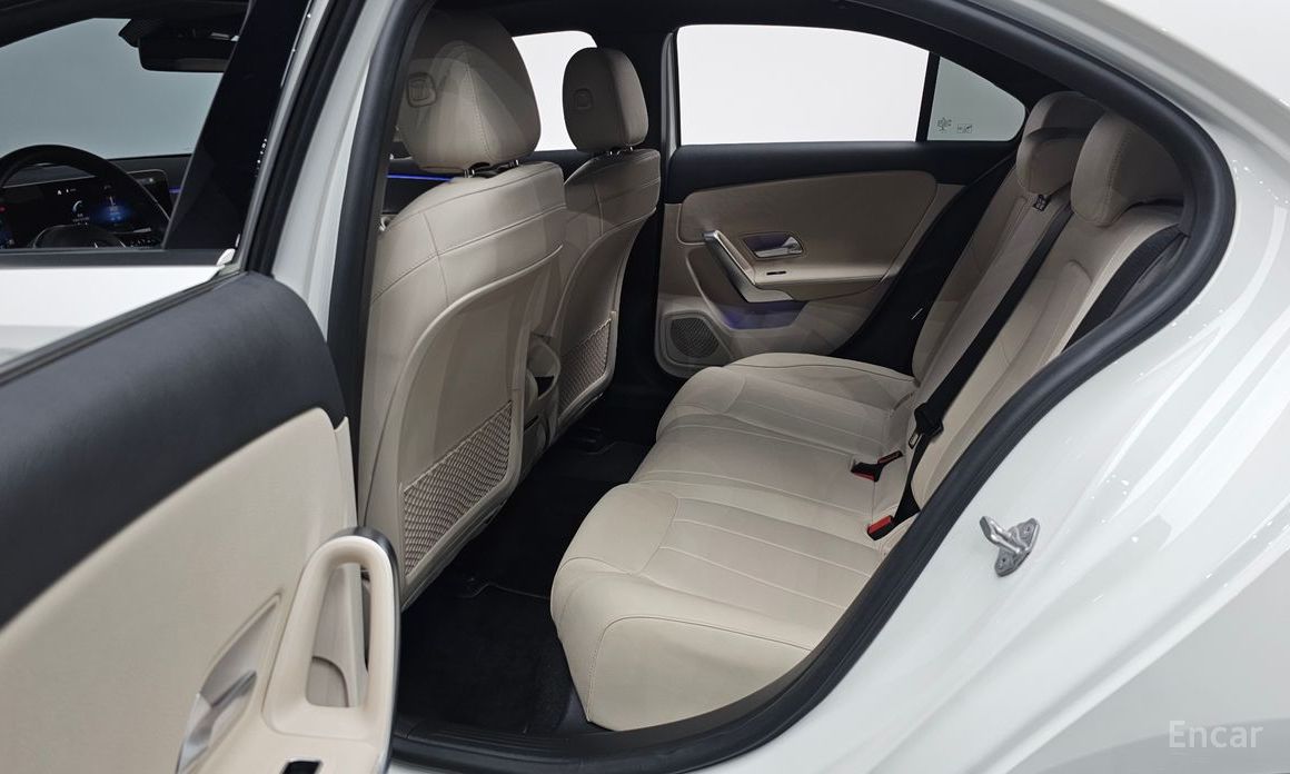 Mercedes-Benz A-Class W177A220 SEDAN №12