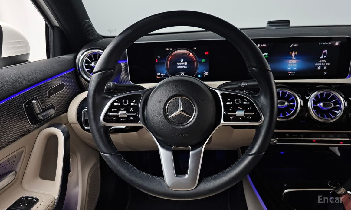 Mercedes-Benz A-Class W177A220 SEDAN №13