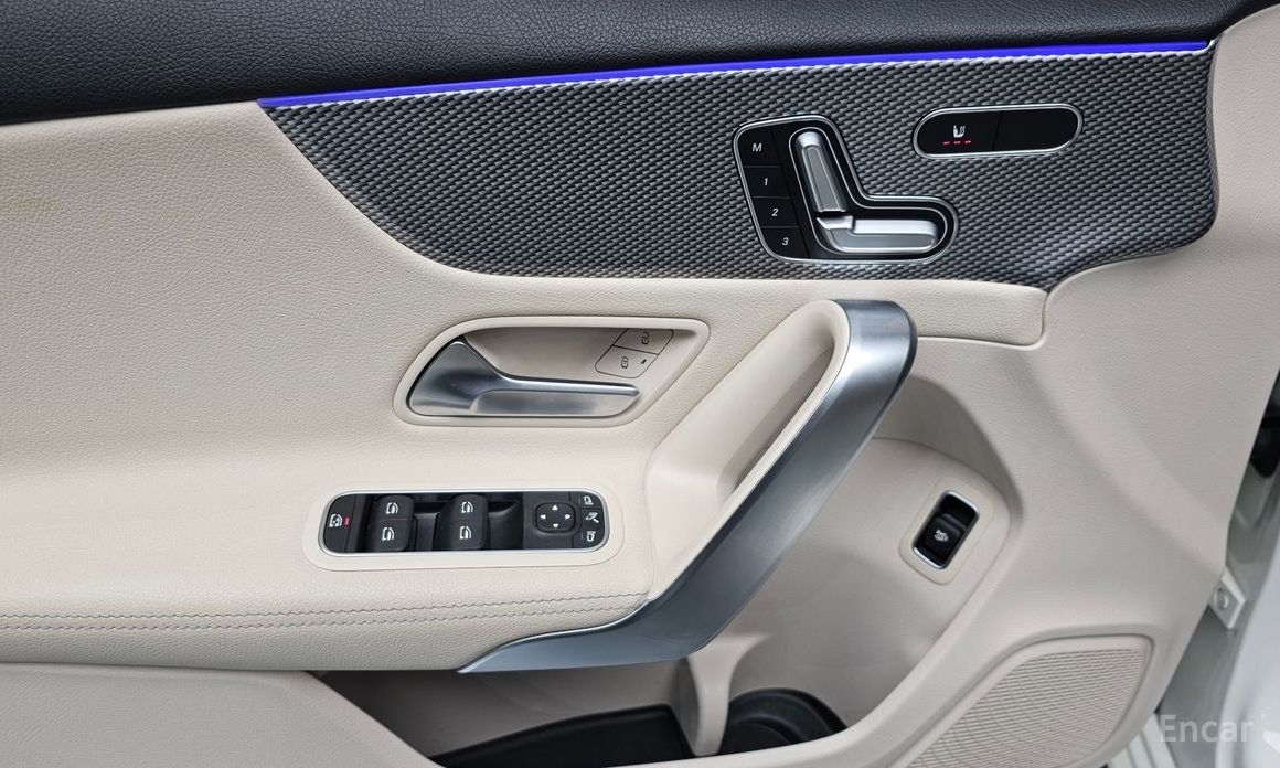 Mercedes-Benz A-Class W177A220 SEDAN №18