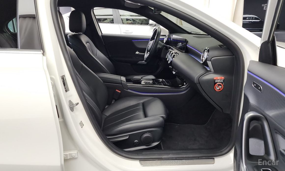 Mercedes-Benz A-Class W177A220 SEDAN №12