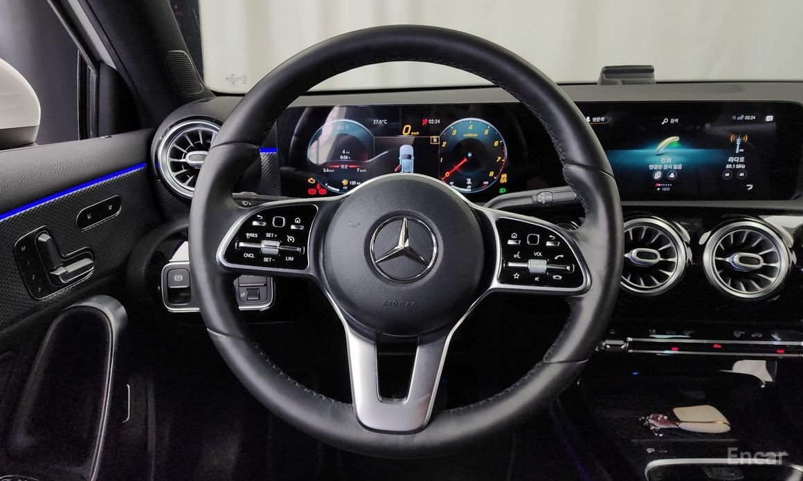 Mercedes-Benz A-Class W177A220 SEDAN №14