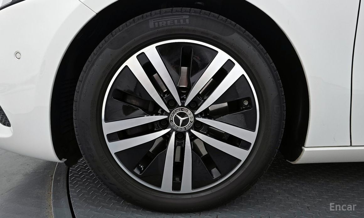 Mercedes-Benz A-Class W177A220 SEDAN №6
