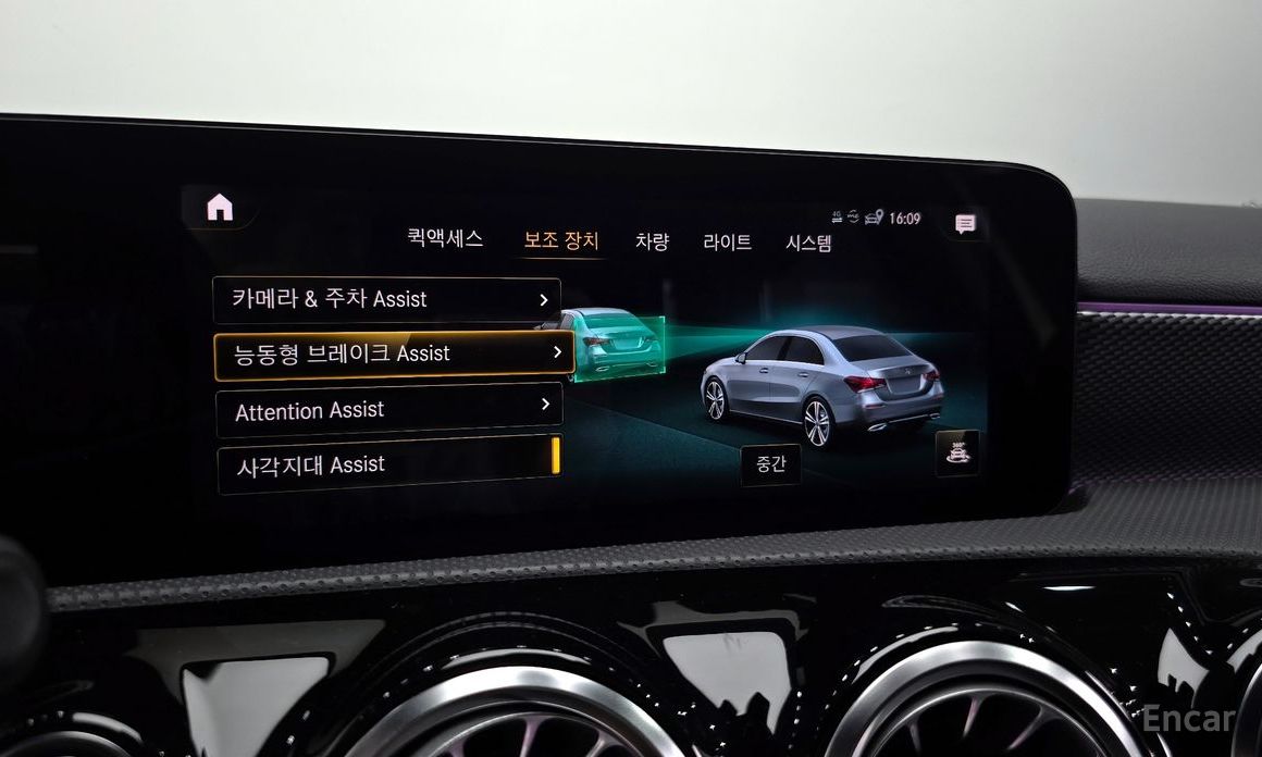 Mercedes-Benz A-Class W177A220 SEDAN №17