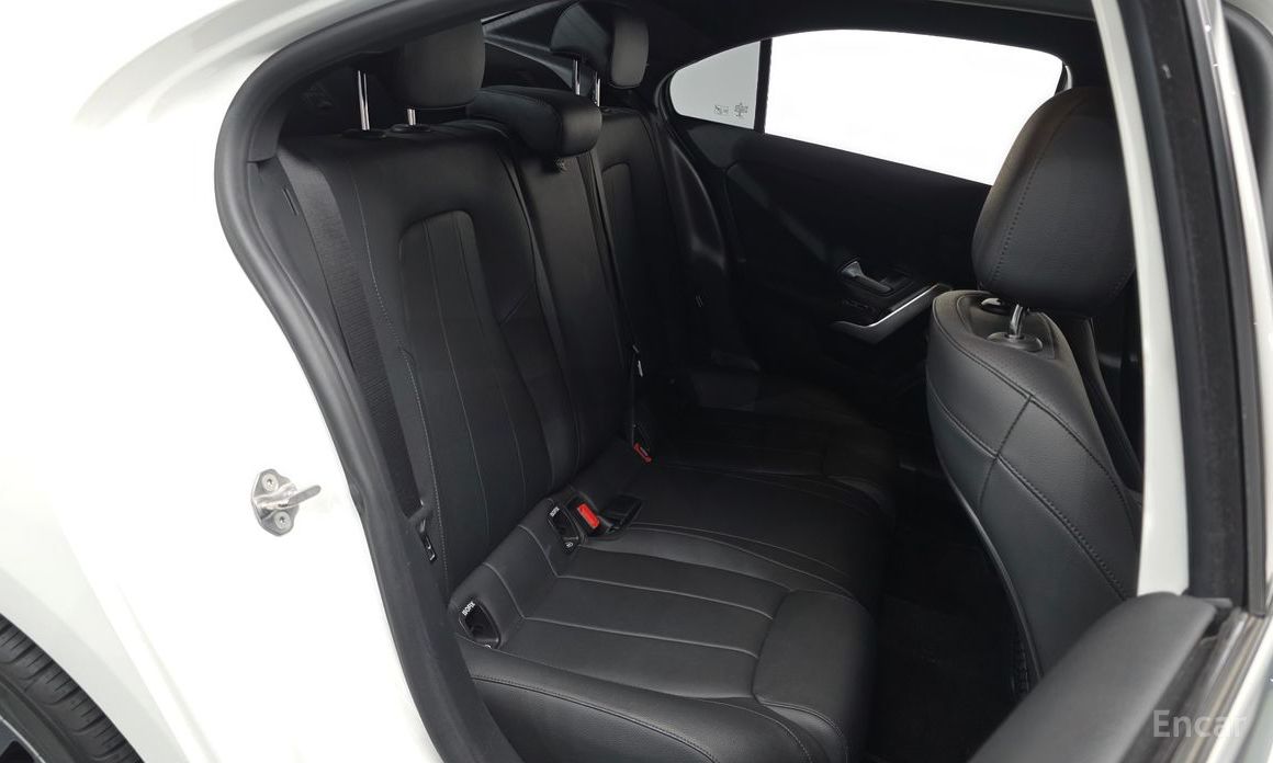 Mercedes-Benz A-Class W177A220 SEDAN №12
