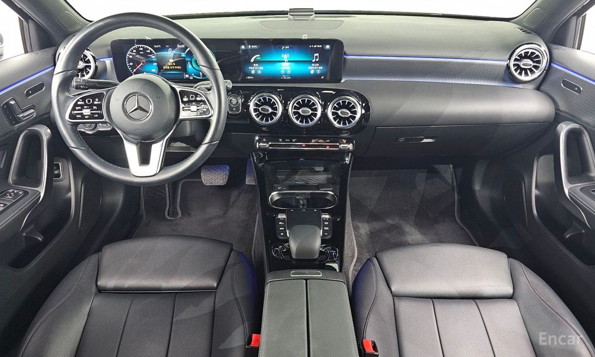 A-Class W177A220 SEDAN 8