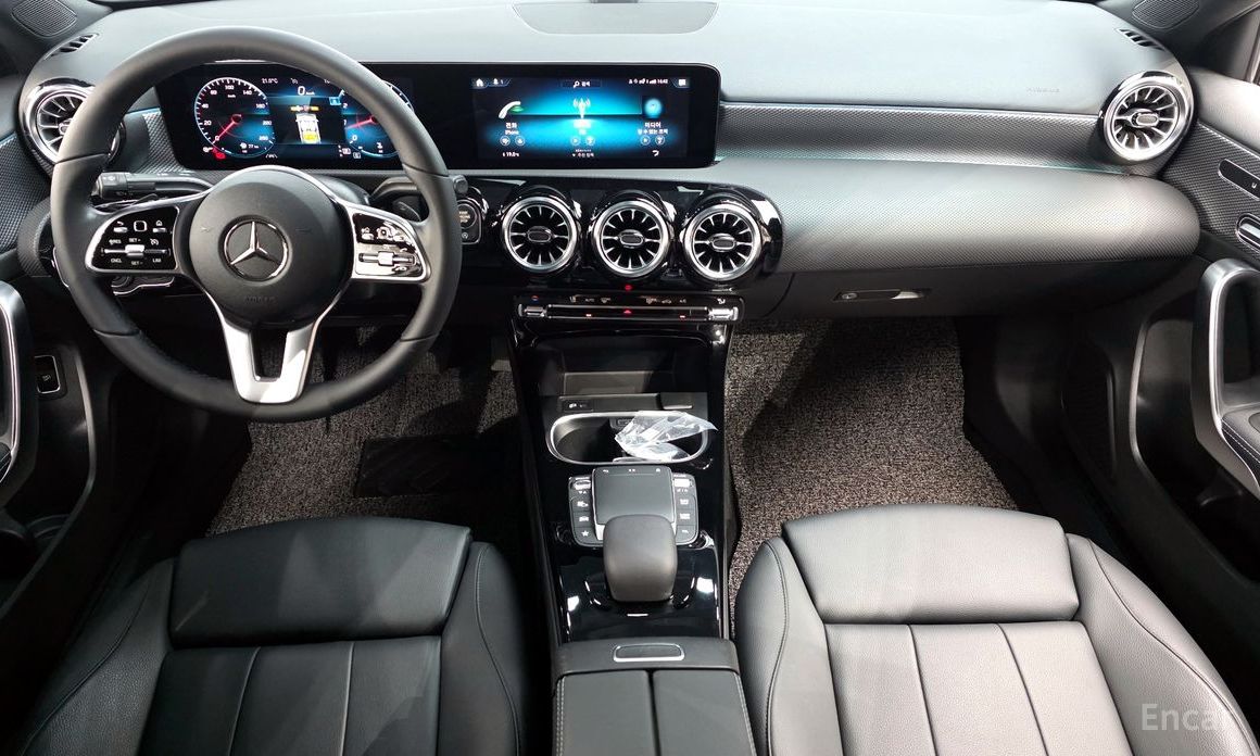 A-Class W177A220 SEDAN 8