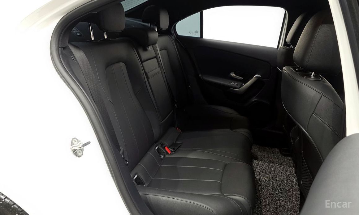 A-Class W177A220 SEDAN 13