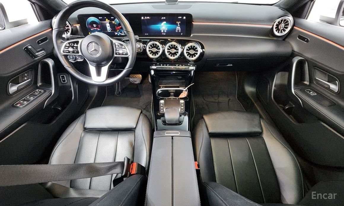 A-Class W177A250 4MATIC SEDAN 8