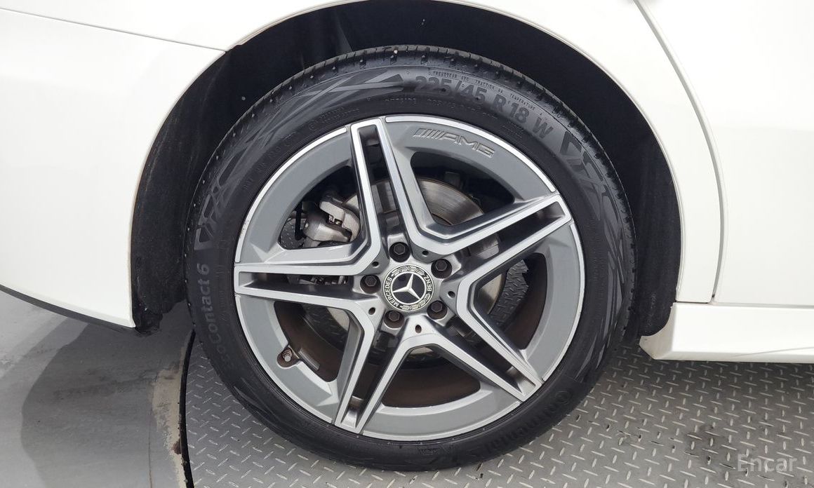 Mercedes-Benz A-Class W177A250 4MATIC SEDAN №6