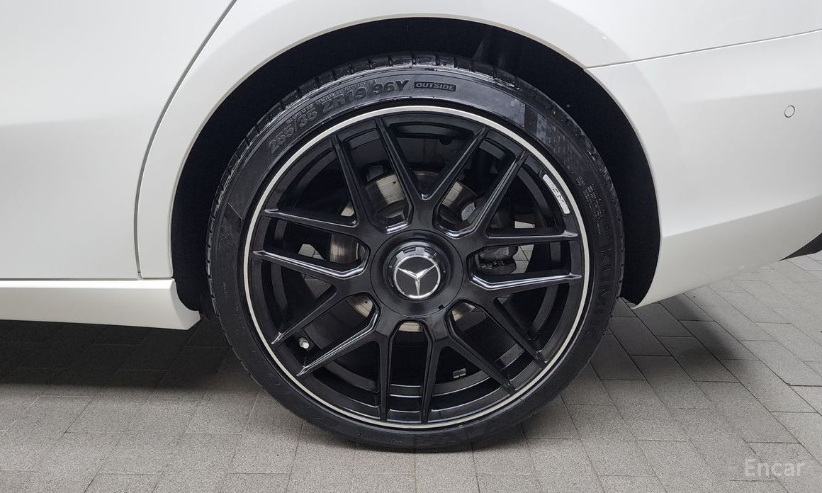 A-Class W177A250 4MATIC SEDAN 6
