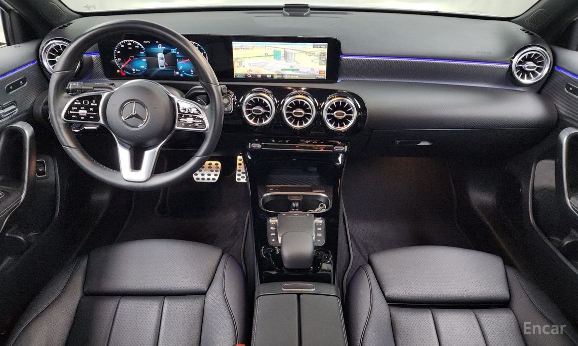 A-Class W177A250 4MATIC SEDAN 8