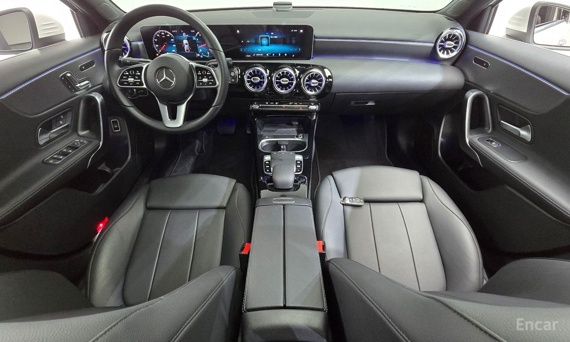 A-Class W177A250 4MATIC SEDAN 8