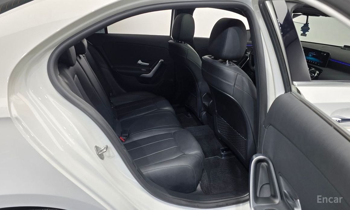 A-Class W177A250 4MATIC SEDAN 13