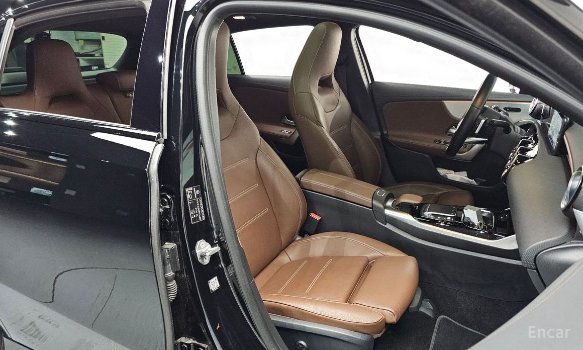 A-Class W177AMG A45 4MATIC+ Hatchback 11