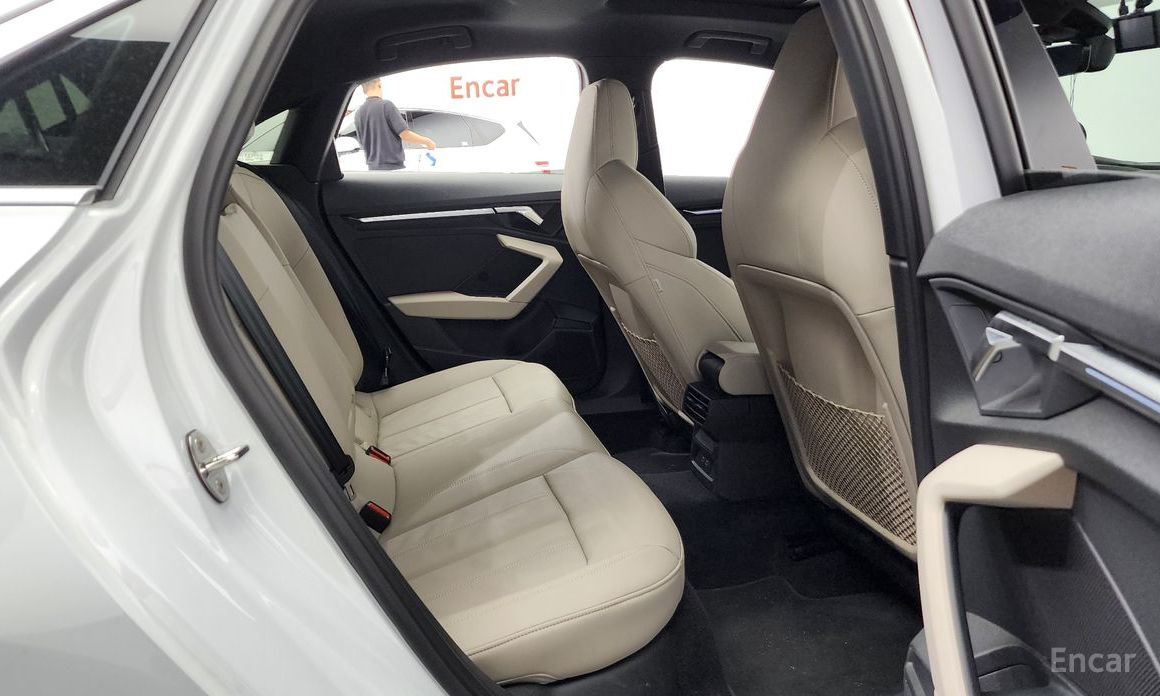 A3 (8Y)40 TFSI Premium 13