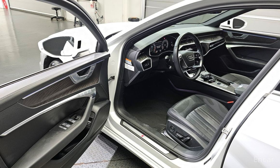 A6 (C8)45 TFSI Premium 11