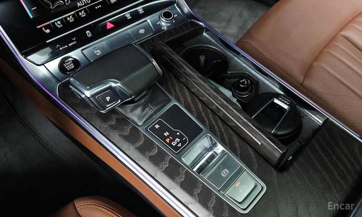 A6 (C8)45 TFSI Premium 10