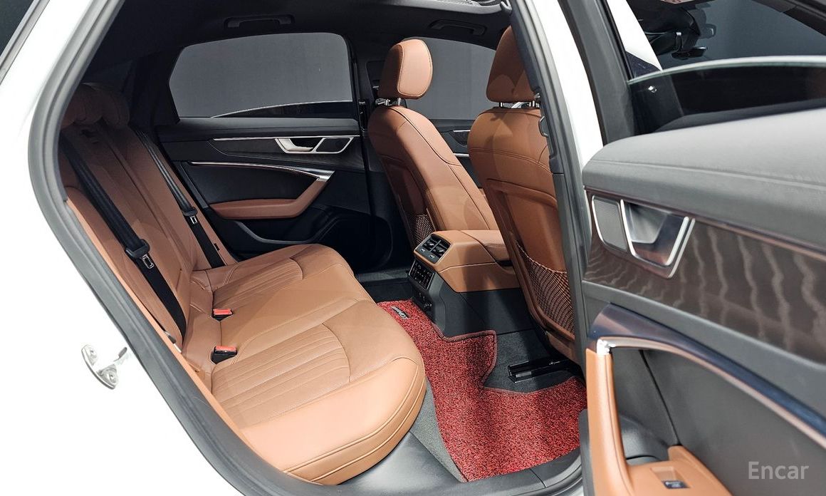 A6 (C8)45 TFSI Premium 12