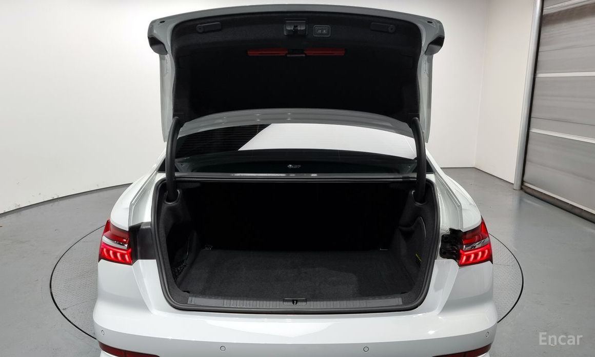 A6 (C8) 40 TDI Quattro Premium 21