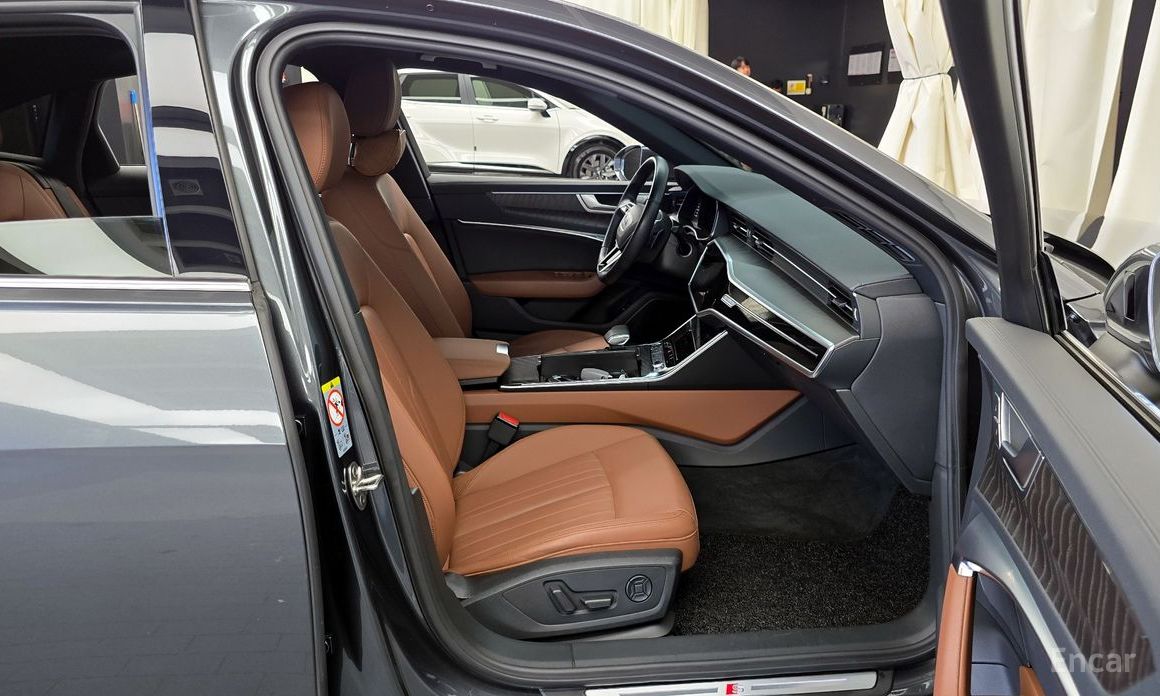 Audi A6 (C8) 40 TDI Quattro Premium №12