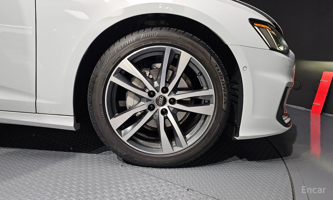 Audi A6 (C8) 40 TDI Quattro Premium №6
