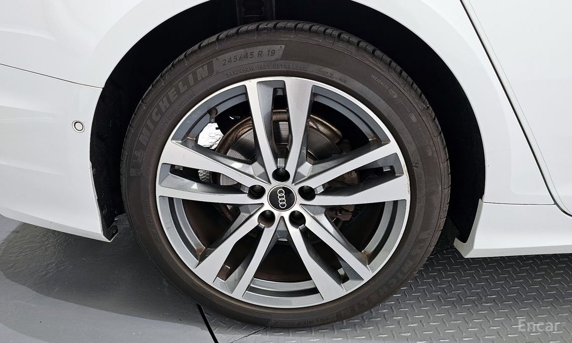 Audi A6 (C8) 40 TDI Quattro Premium №6