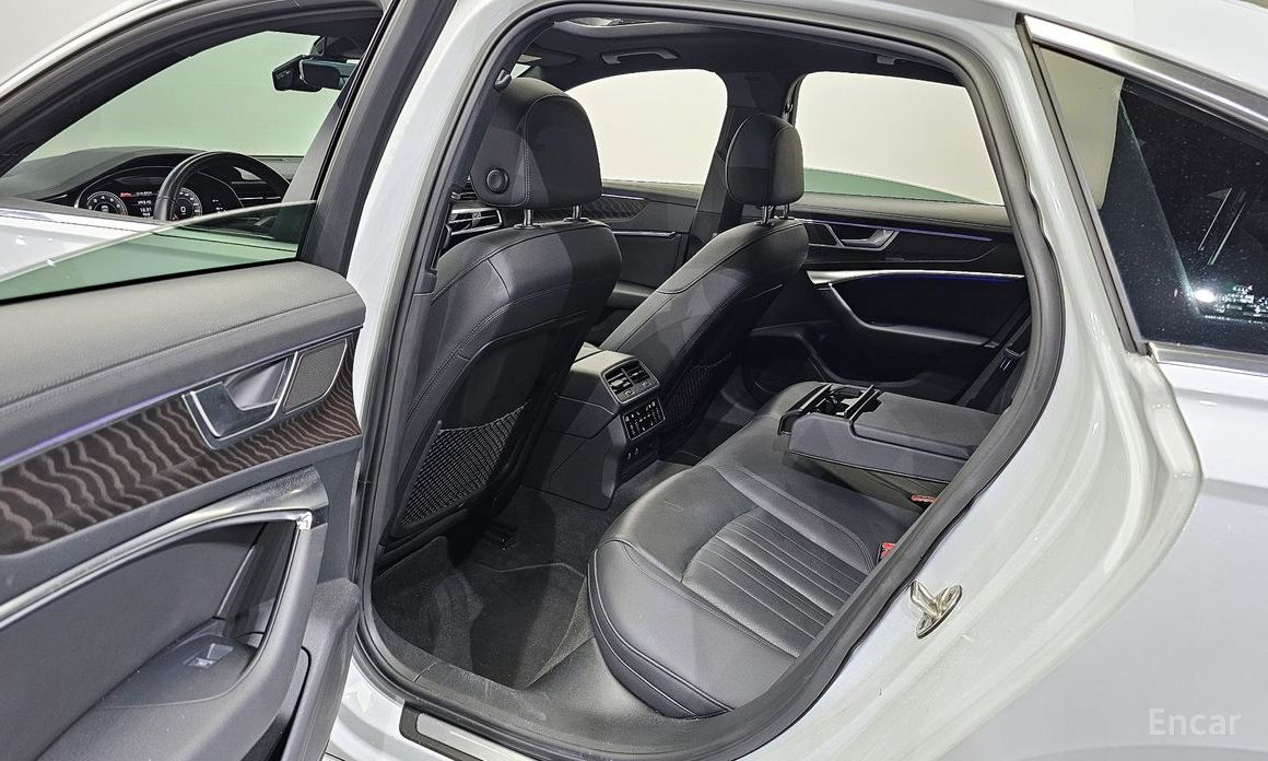 A6 (C8) 45 TFSI Quattro Premium 12