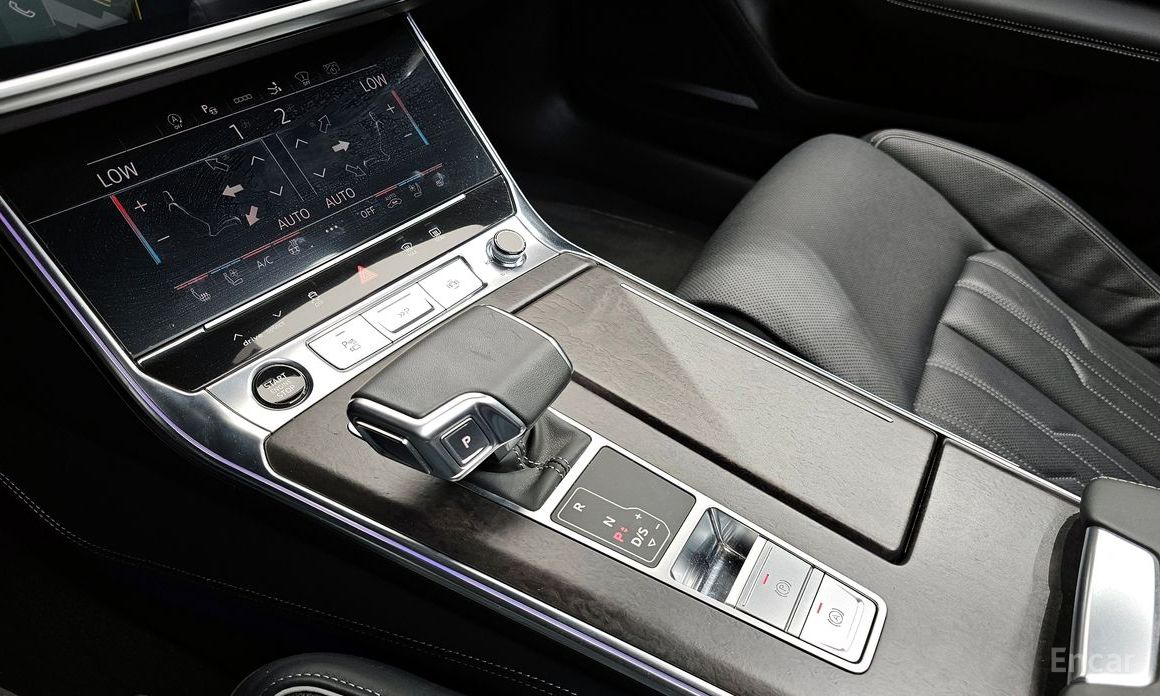 A7 (4K)55 TFSI Quattro Premium 10