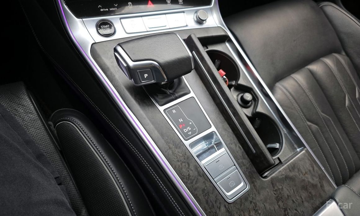 A7 (4K)55 TFSI Quattro Premium 10