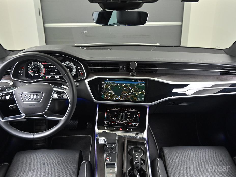 A7 (4K)55 TFSI Quattro Premium 8