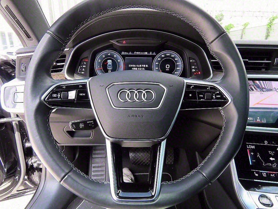 A7 (4K)55 TFSI Quattro Premium 19