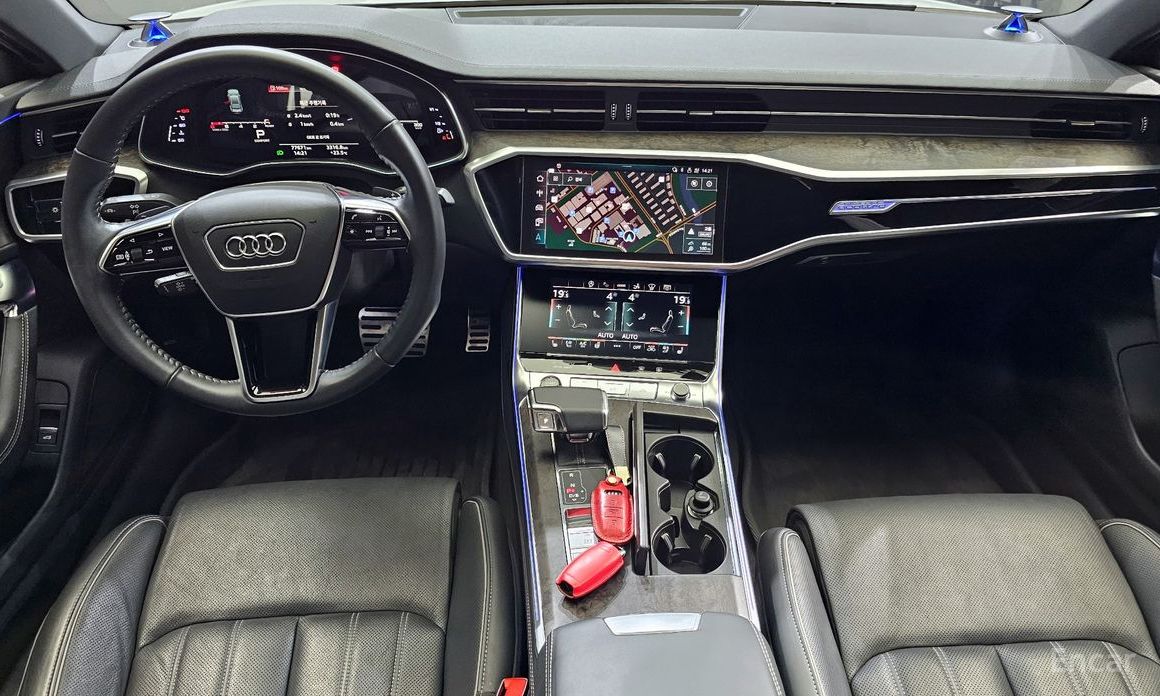 A7 (4K)55 TFSI Quattro Premium 8