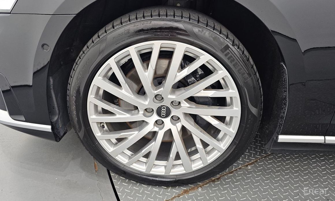 A8 (D5) 55 TFSI Quattro LWB 6