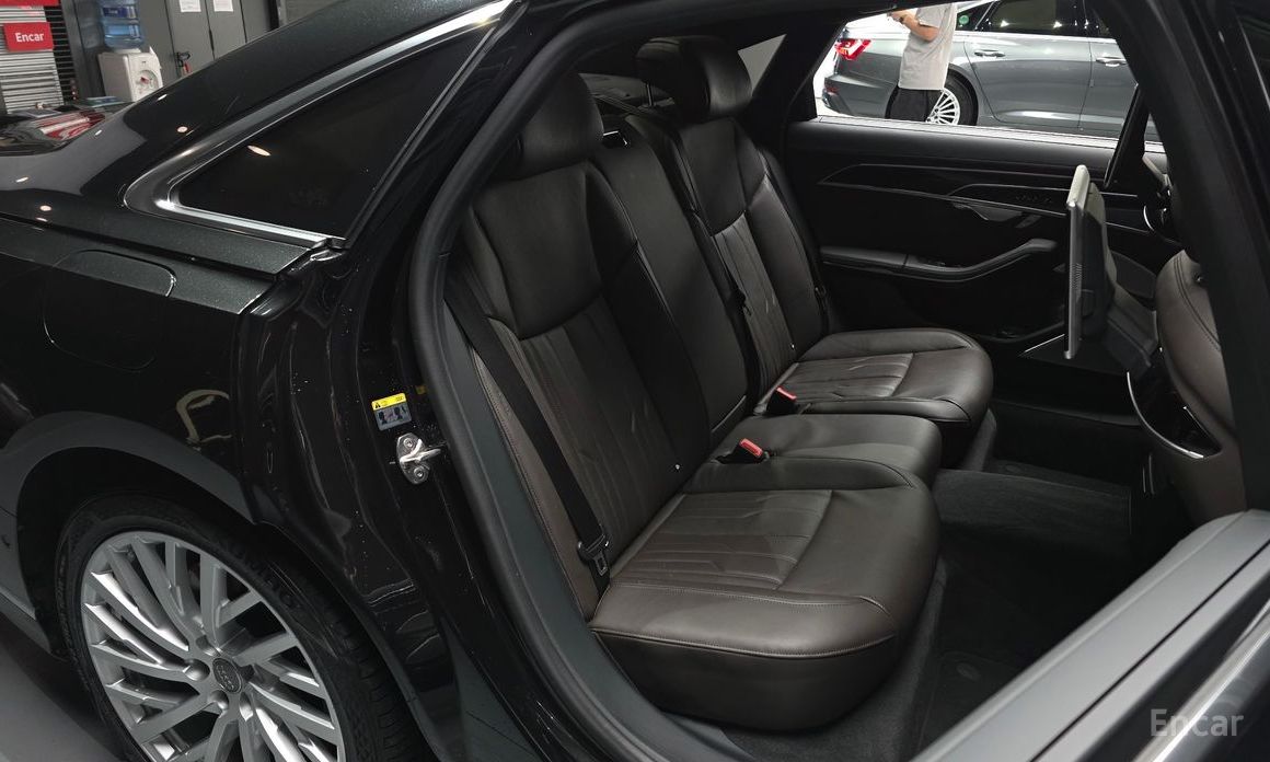 Audi A8 (D5) 55 TFSI Quattro LWB №12