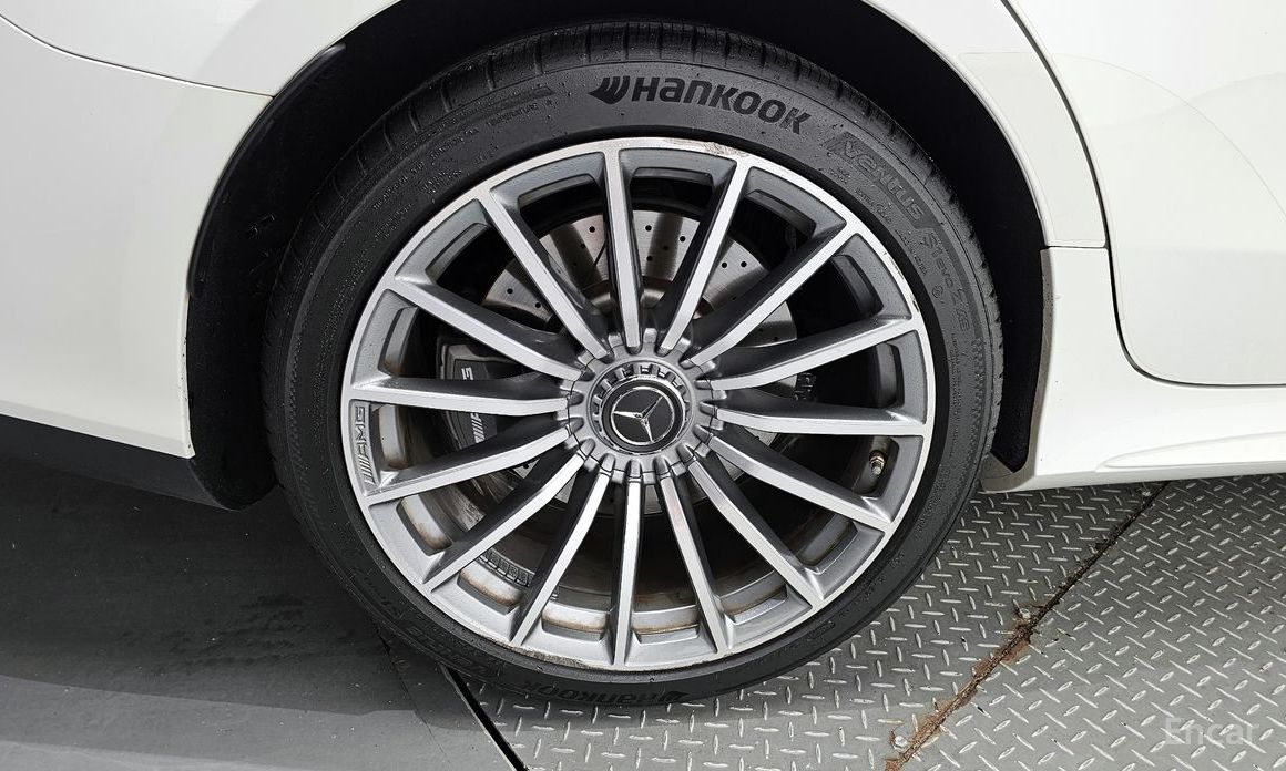 AMG GT4 DOOR 43 4MATIC+ 6